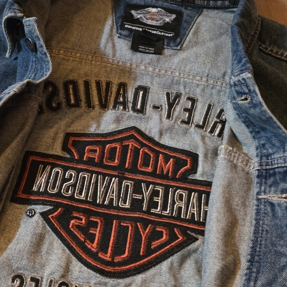 Harley-Davidson Classic Blue Denim Vest - Picture 8 of 16